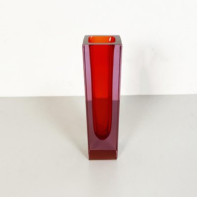 Mid-Century Italian Vase in Red Murano Glass with Internal Purple Shades, 1970s-GDD-1249719