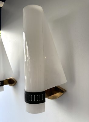 Mid-Century Italian Wall Lamps in Acrylic Glass & Brass from Stilnovo, 1960s, Set of 2-FUE-1721982