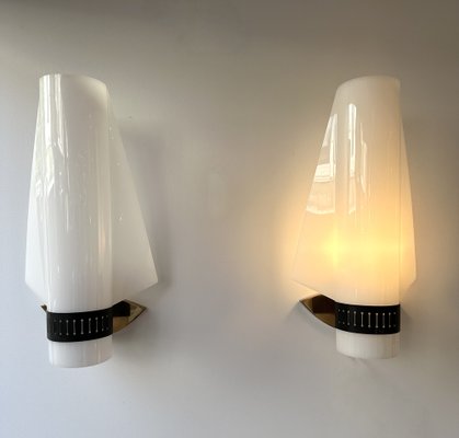 Mid-Century Italian Wall Lamps in Acrylic Glass & Brass from Stilnovo, 1960s, Set of 2-FUE-1721982