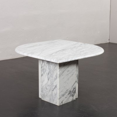 Mid-Century Italian White Marble Coffee Table, 1970s-UE-1727117