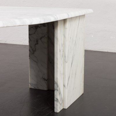 Mid-Century Italian White Marble Coffee Table, 1970s-UE-1727117