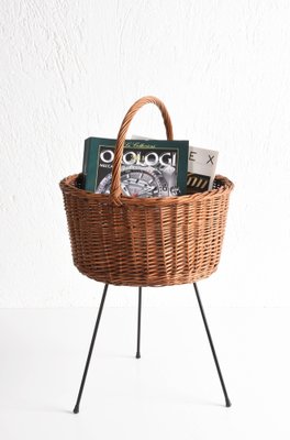 Mid-Century Italian Wicker Basket Magazine Rack with Enameled Iron Base, 1950s-JDR-1126151