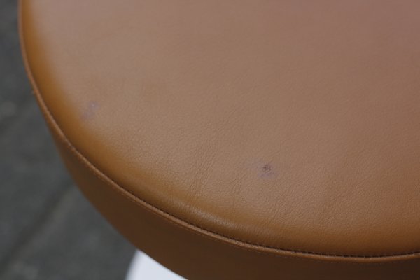 Mid-Century Leather Tulip Stool by Eero Saarinen for Knoll Inc. / Knoll International, 1970s-OZL-869085