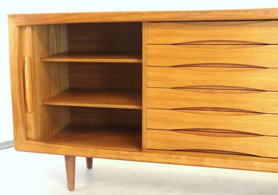 Mid-Century Lelllinge Sideboard attributed to Dyrlund-FYZ-1707010