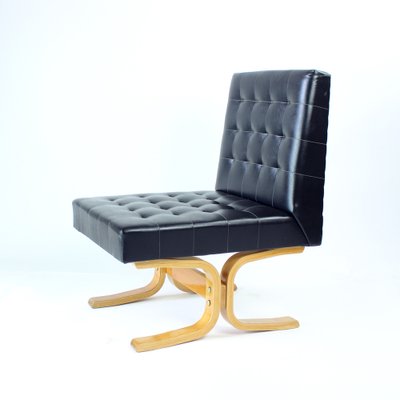 Mid-Century Lounge Chair in Black by Jindrich Volak for Drevopodnik Holesov, 1960s-UL-1373731