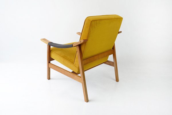 Mid-Century Lounge Chairs in Yellow, 1960s, Set of 2-HDN-1743054