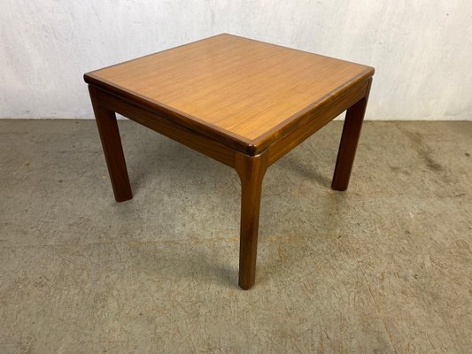 Mid-Century Minimalist Coffee Table in Walnut-GPQ-1732618