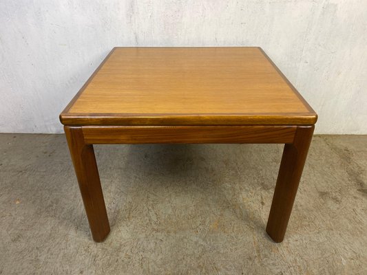 Mid-Century Minimalist Coffee Table in Walnut-GPQ-1732618