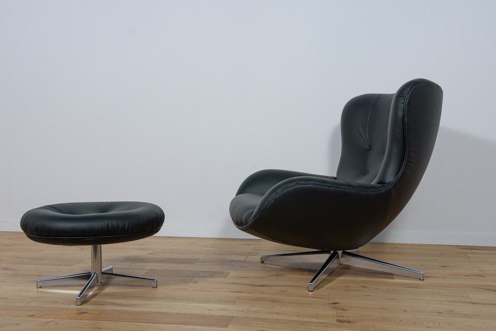 Mid-Century ML 214 Lounge Chair with Ottoman by Illum Wikkelsø for Mikael Laursen, 1960s, Set of 2