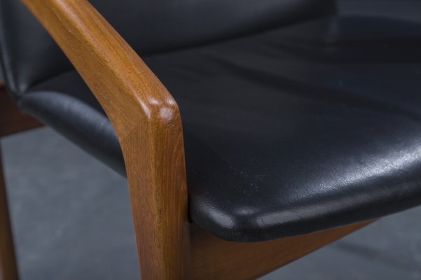 Mid-Century Model 23 Dining Chair by Henning Kjærnulf for Korup Stolefabrik, 1960s-ZZH-989179