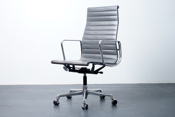 Mid-Century Model EA 119 Swivel Chair by Charles & Ray Eames for Vitra-CIP-1180956