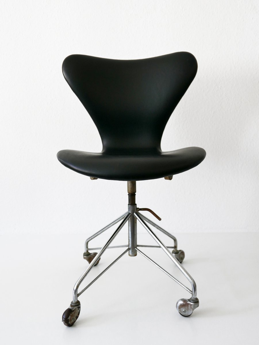 Mid-Century Modern 3117 Office Chair by Arne Jacobsen for Fritz Hansen, 1960s