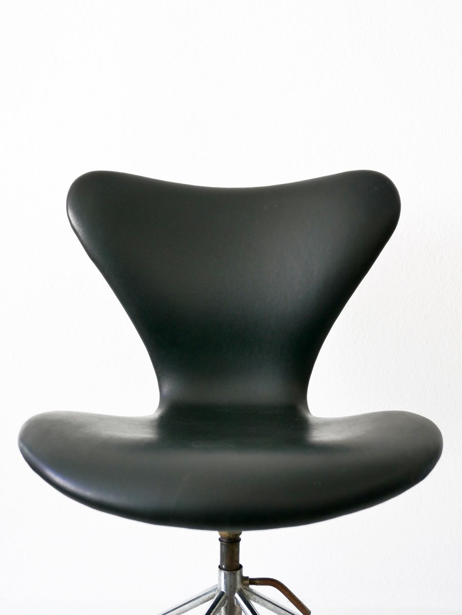 Mid-Century Modern 3117 Office Chair by Arne Jacobsen for Fritz Hansen, 1960s