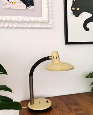 Mid-Century Modern Beige Metal Gooseneck Work Desk Table Lamp, 1960s-SCS-1137368