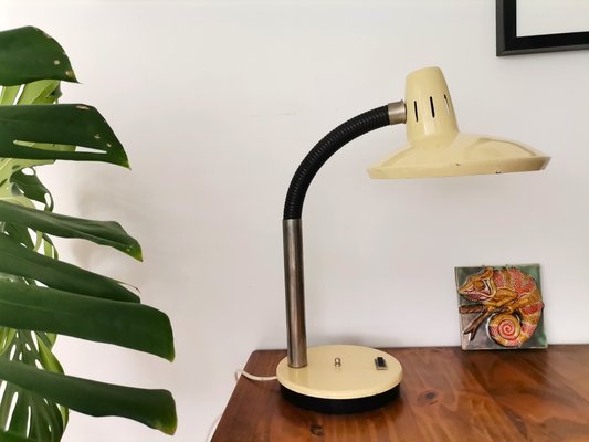 Mid-Century Modern Beige Metal Gooseneck Work Desk Table Lamp, 1960s-SCS-1137368