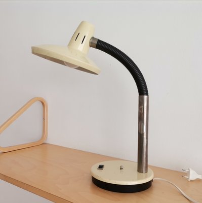 Mid-Century Modern Beige Metal Gooseneck Work Desk Table Lamp, 1960s-SCS-1137368