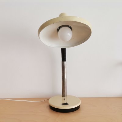 Mid-Century Modern Beige Metal Gooseneck Work Desk Table Lamp, 1960s-SCS-1137368