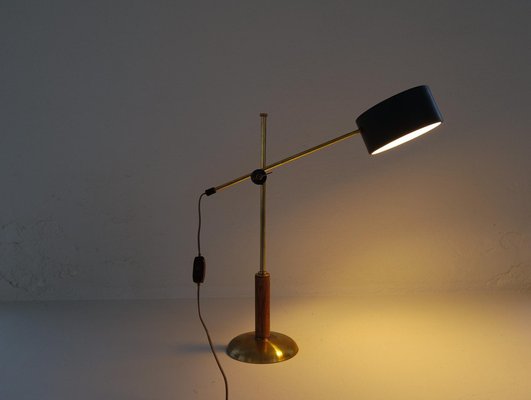 Mid-Century Modern Brass and Walnut Table Lamp attributed to Einar Bäckström, Sweden, 1950s-UYK-1772907