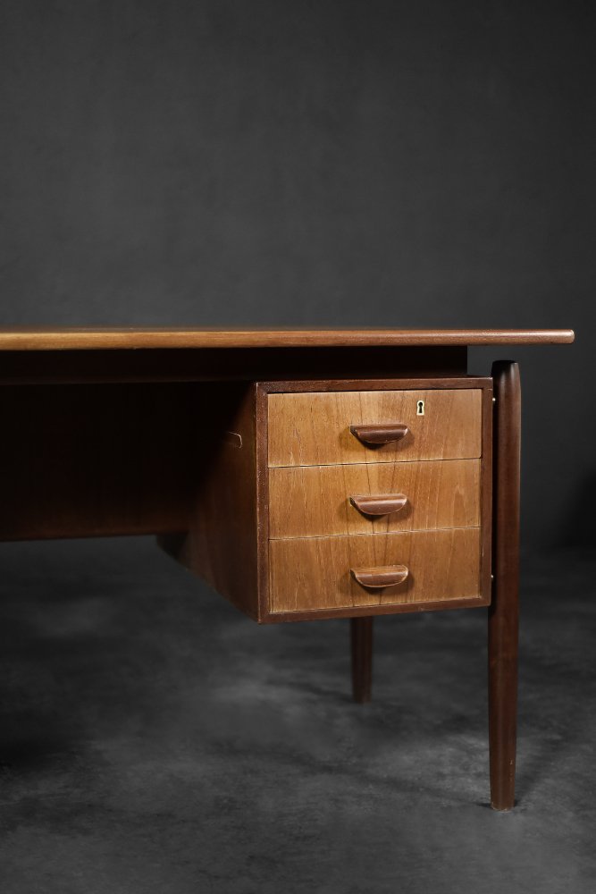 Mid-Century Modern Danish Scandinavian Teak Bilateral Desk with Drawers, 1960s