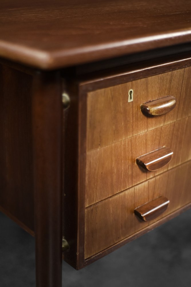 Mid-Century Modern Danish Scandinavian Teak Bilateral Desk with Drawers, 1960s