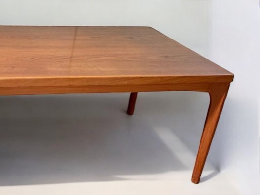 Mid-Century Modern Danish Teak Coffee Table by Henning Kjærnulf for Vejle Mobelfabrik-PYR-2033787