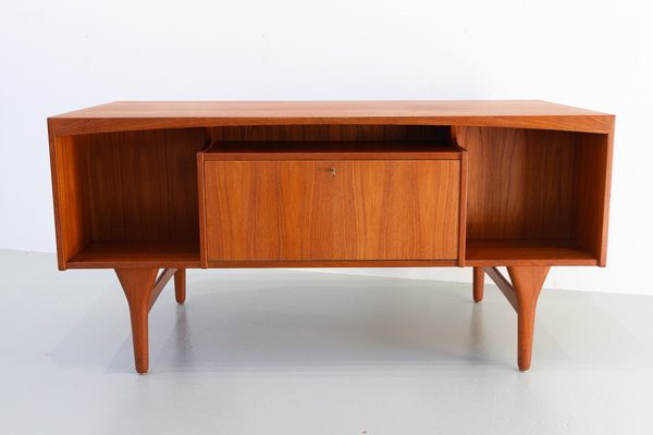 Mid-Century Modern Danish Teak Desk by Valdemar Mortensen, 1960s-WIX-1792201