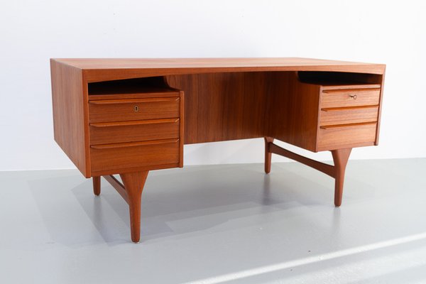 Mid-Century Modern Danish Teak Desk by Valdemar Mortensen, 1960s-WIX-1792201