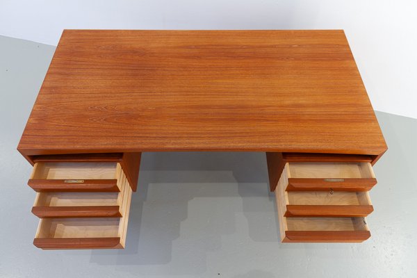 Mid-Century Modern Danish Teak Desk by Valdemar Mortensen, 1960s-WIX-1792201