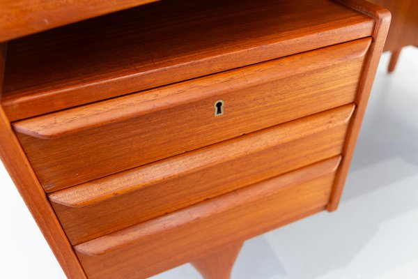 Mid-Century Modern Danish Teak Desk by Valdemar Mortensen, 1960s-WIX-1792201