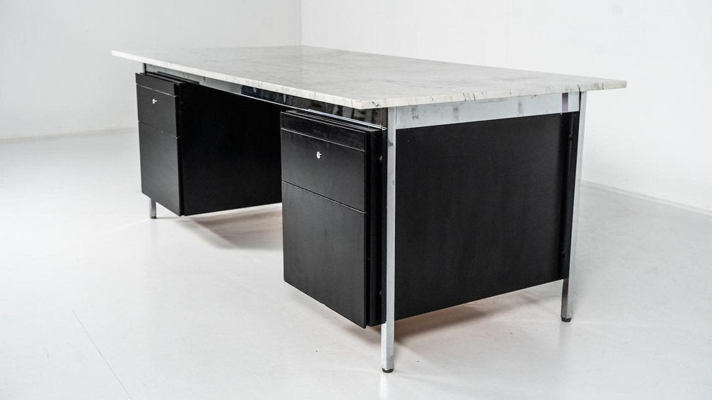 Mid-Century Modern Desk attributed to Florence Knoll for Knoll International, 1970s