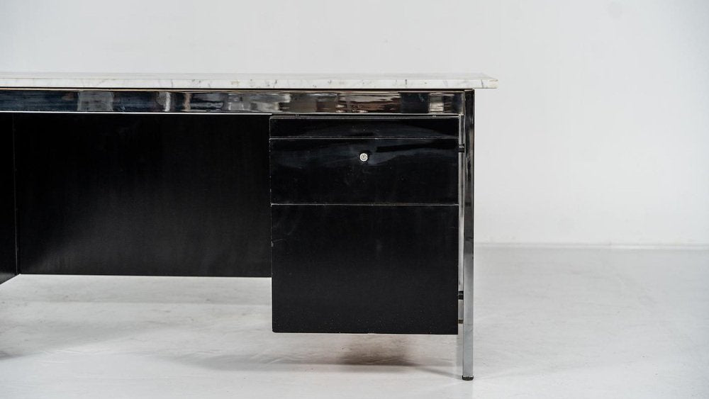 Mid-Century Modern Desk attributed to Florence Knoll for Knoll International, 1970s