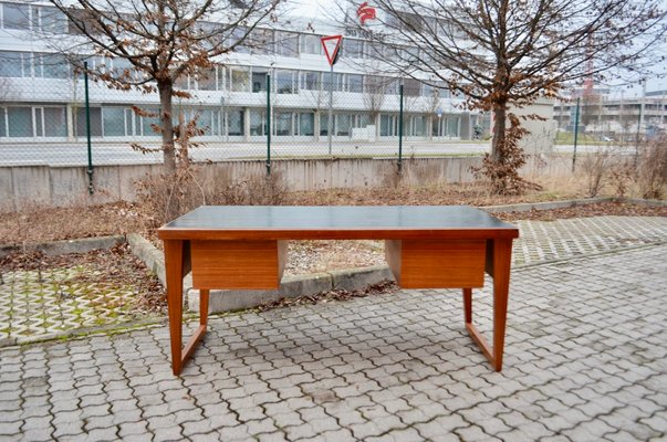 Mid-Century Modern Desk in Walnut with Green Leather Top, 1960-UF-1371039