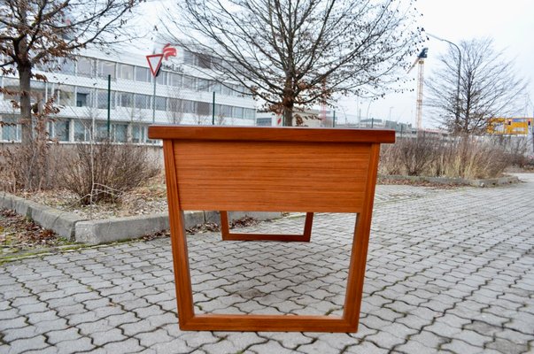 Mid-Century Modern Desk in Walnut with Green Leather Top, 1960-UF-1371039