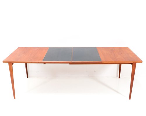 Mid-Century Modern Extending Dining Table in Teak by Henry Rosengren Hansen for Brande Møbelindustri-MY-1273585