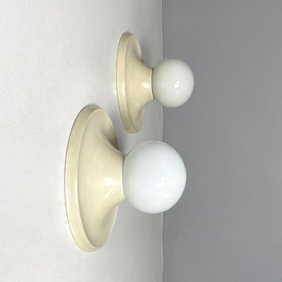 Mid-Century Modern Italian Ball Wall Lamps attributed to Castiglioni for Flos, 1960s, Set of 2-GDD-1820456