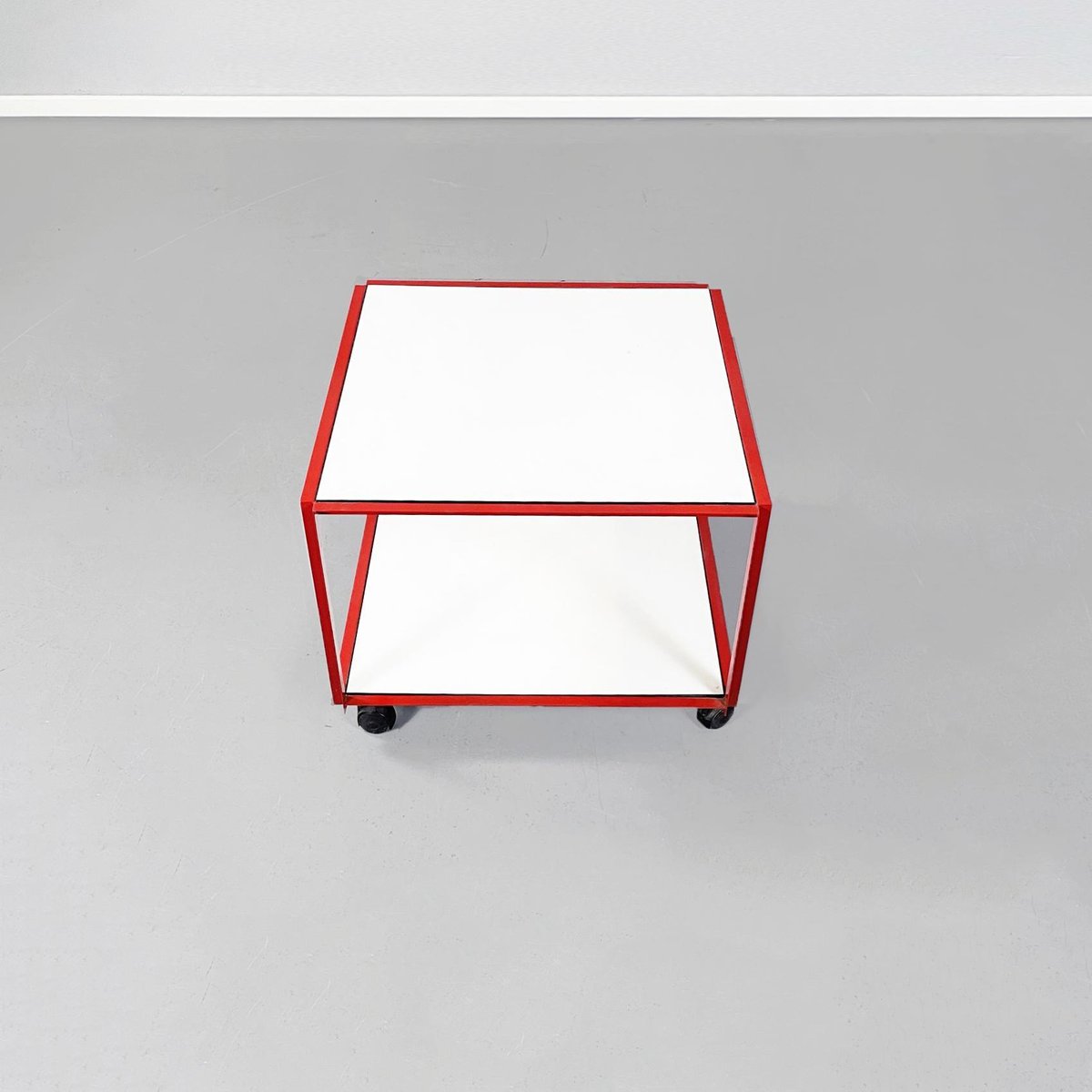 Mid-Century Modern ​​Italian Coffee Table by Alias, 1980s