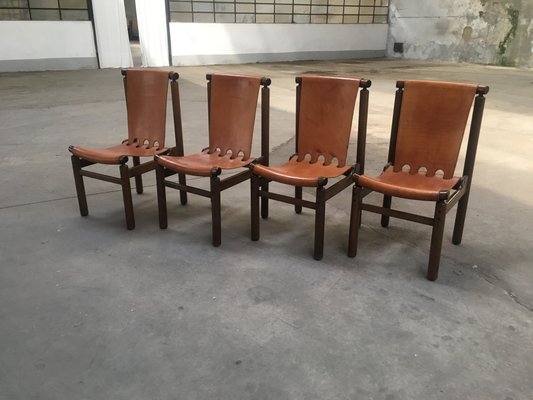 Mid-Century Modern Italian Cognac Leather and Dark Beech Dining Chairs by Ilmari Tapiovaara for La Permanente Mobili Cantù, Set of 4-DHH-1142553