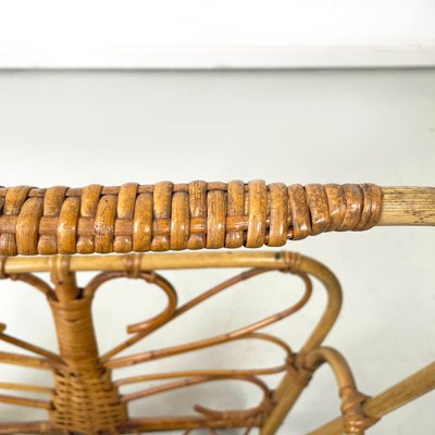 Mid-Century Modern Italian Magazine Rack in Woven Rattan with Handle, 1960s-GDD-1777393