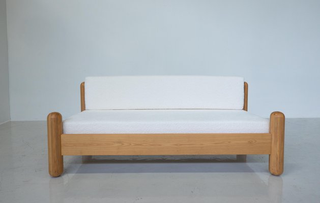 Mid-Century Modern Italian Sofa in Wood and White Boucle Fabric, 1970s-FGA-1732566