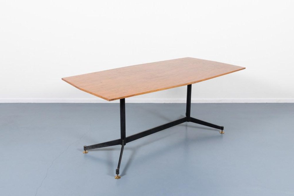 Mid-Century Modern Italian Table from Ignazio Gardella, 1960s