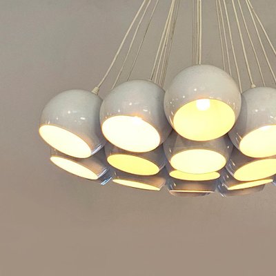 Mid-Century Modern Italian White 19 Lights Chandelier with Cluster Structure, 1970s-GDD-1097159