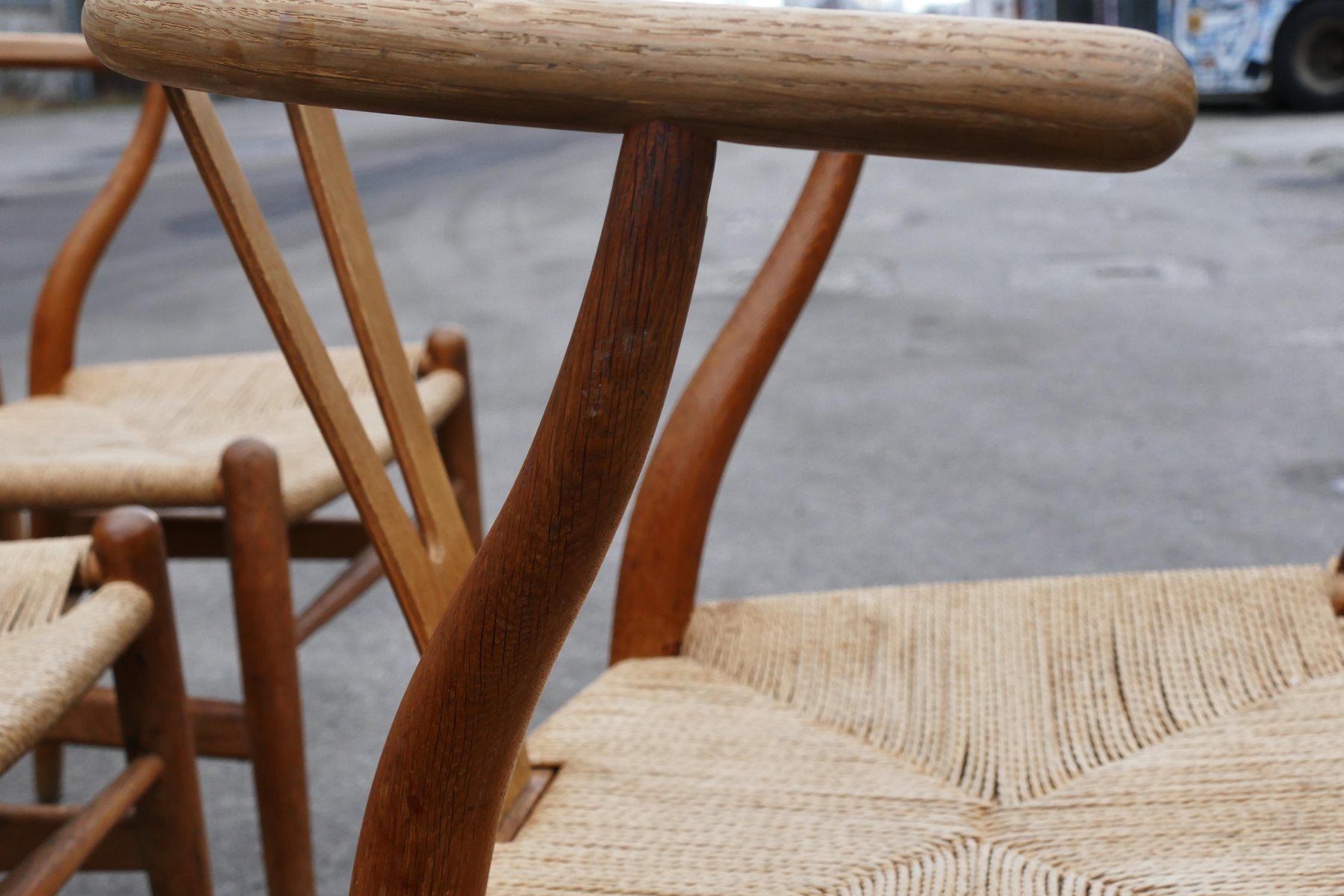 Mid-Century Modern Oak Wishbone Chairs by Hans Wegner, Set of 8