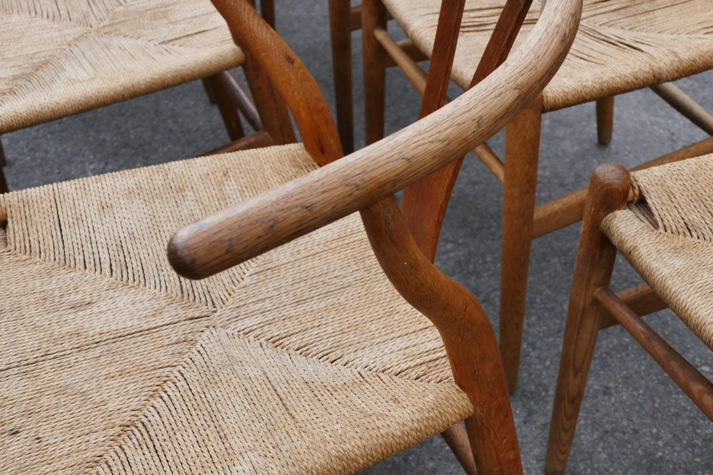 Mid-Century Modern Oak Wishbone Chairs by Hans Wegner, Set of 8