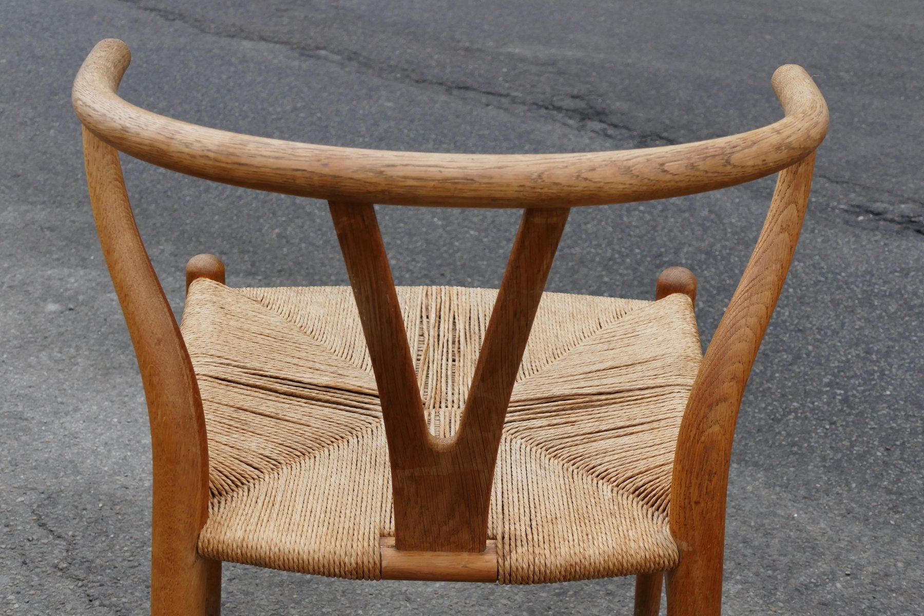 Mid-Century Modern Oak Wishbone Chairs by Hans Wegner, Set of 8