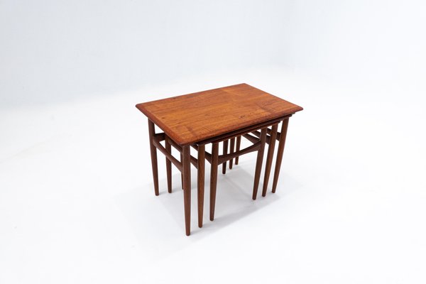 Mid-Century Modern Scandinavian Nesting Tables in Wood, 1960s-FGA-1249634