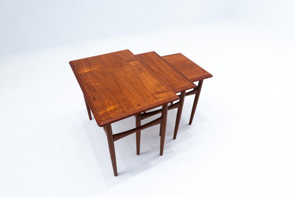 Mid-Century Modern Scandinavian Nesting Tables in Wood, 1960s-FGA-1249634