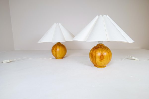 Mid-Century Modern Sculptural Table Lamps in Solid Pine, Sweden, 1970s, Set of 2-UYK-1216764