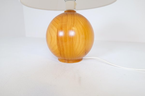 Mid-Century Modern Swedish Solid Pine Sculptural Table Lamp, 1970s-UYK-1191707