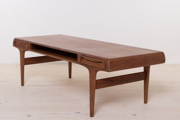 Mid-Century Modern Teak Coffee Table attributed to Johannes Andersen, 1960s-WZF-1751870