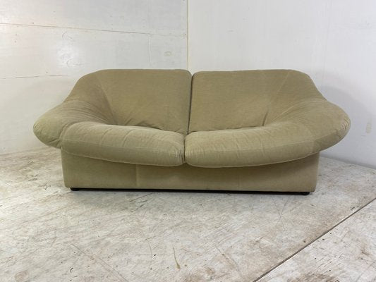 Mid-Century Modernist Beige Alcantara Sofa from Leolux, 1970s-DE-1361046